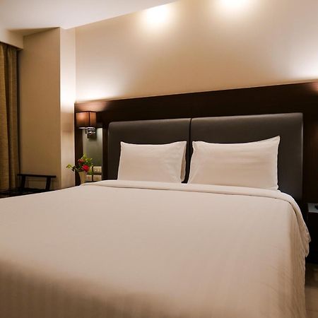 The Prestige Nana Otel Bangkok Dış mekan fotoğraf