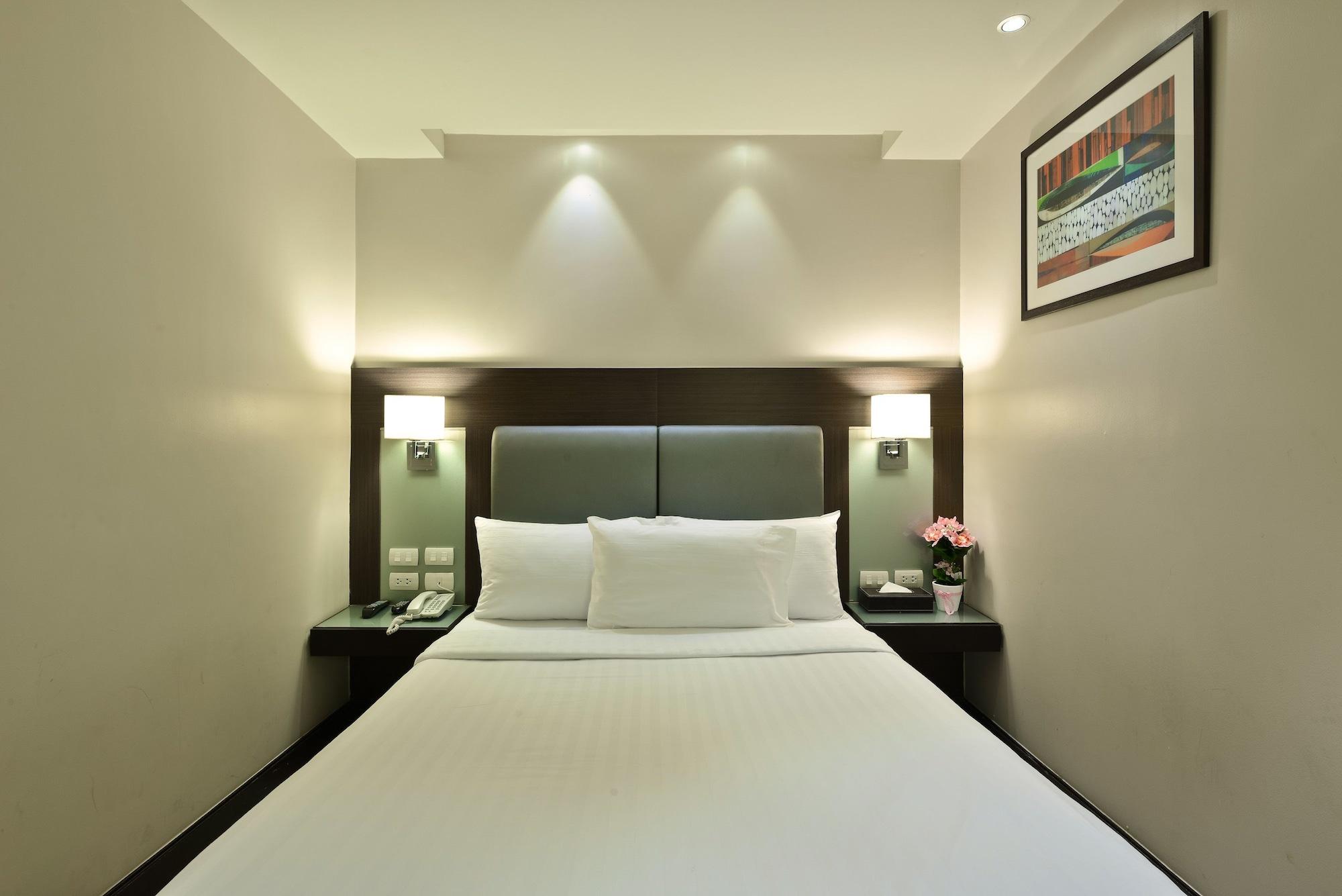 The Prestige Nana Otel Bangkok Dış mekan fotoğraf