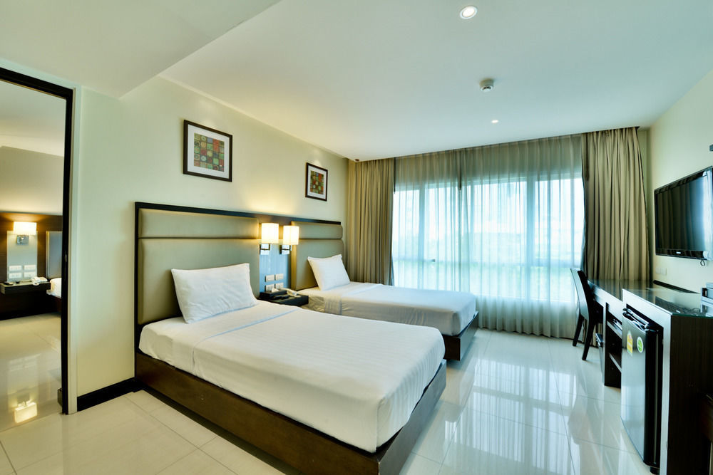 The Prestige Nana Otel Bangkok Dış mekan fotoğraf