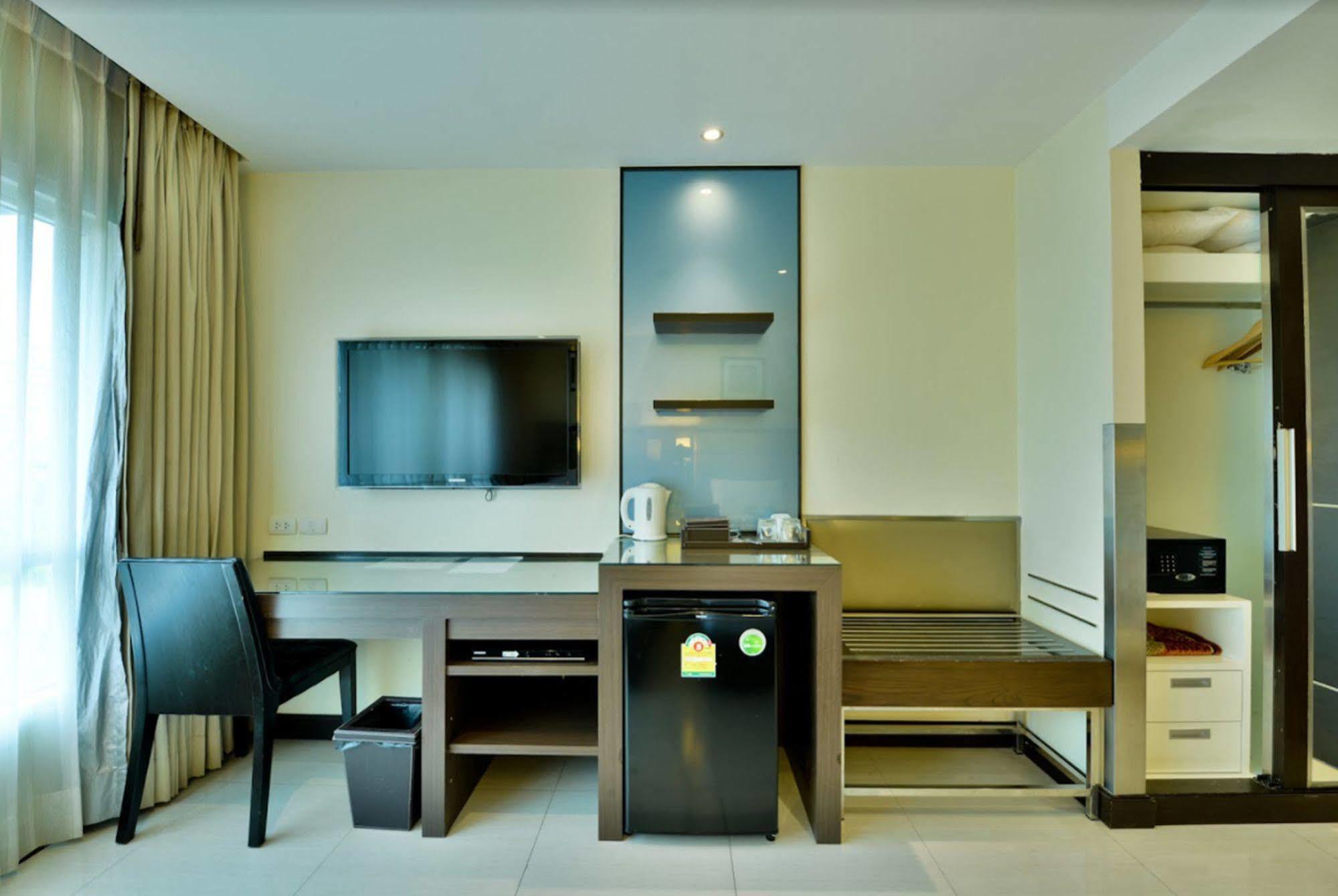 The Prestige Nana Otel Bangkok Dış mekan fotoğraf
