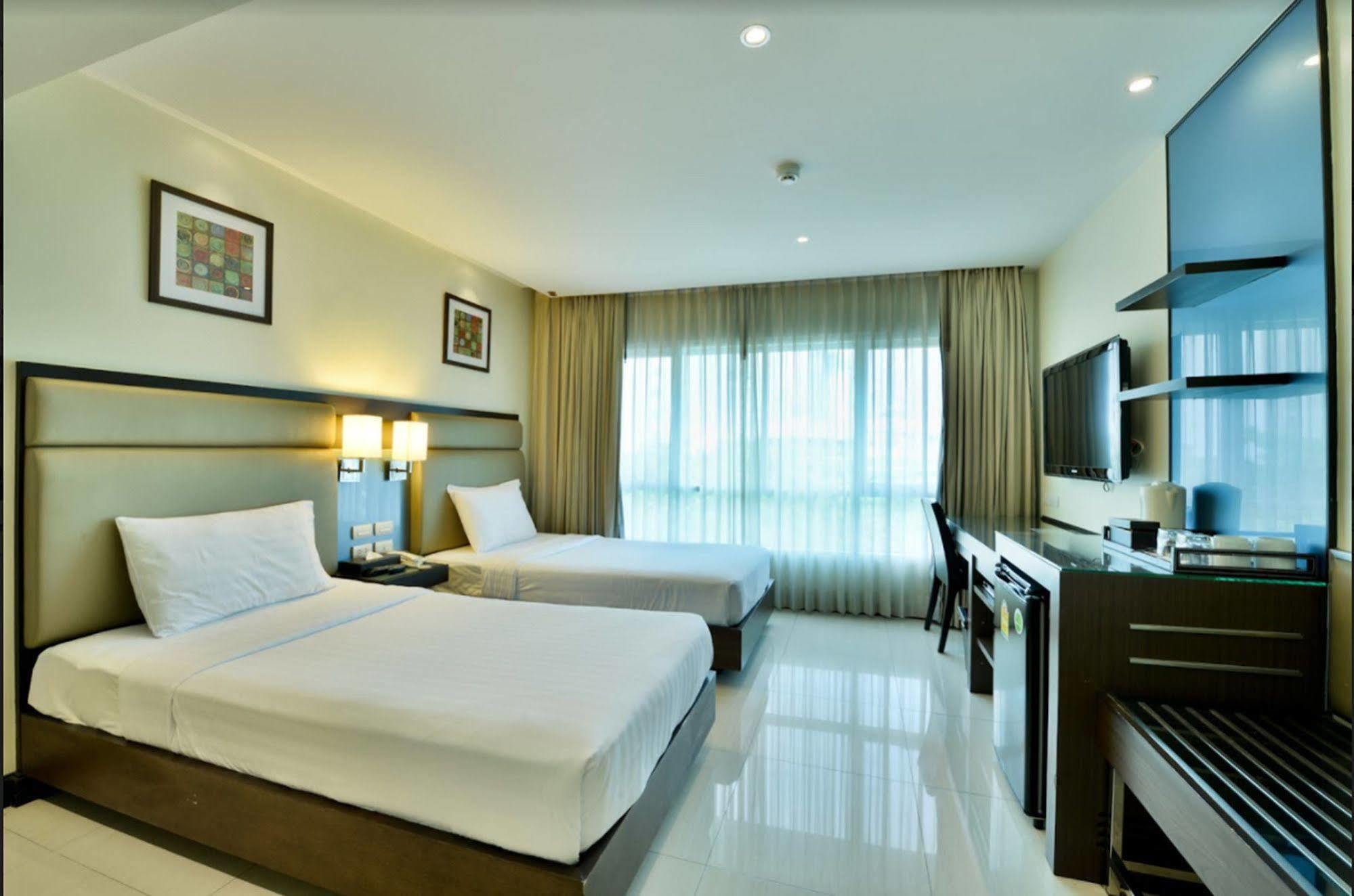 The Prestige Nana Otel Bangkok Dış mekan fotoğraf