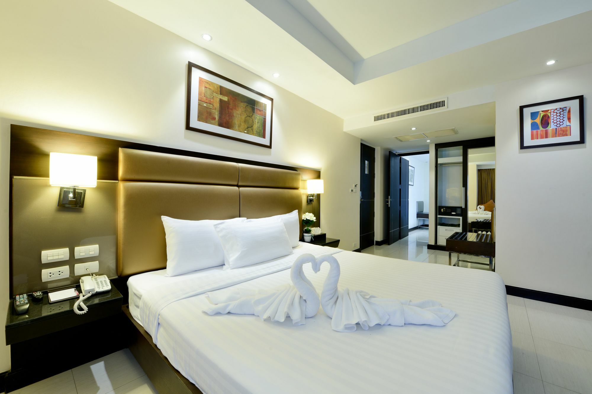 The Prestige Nana Otel Bangkok Dış mekan fotoğraf